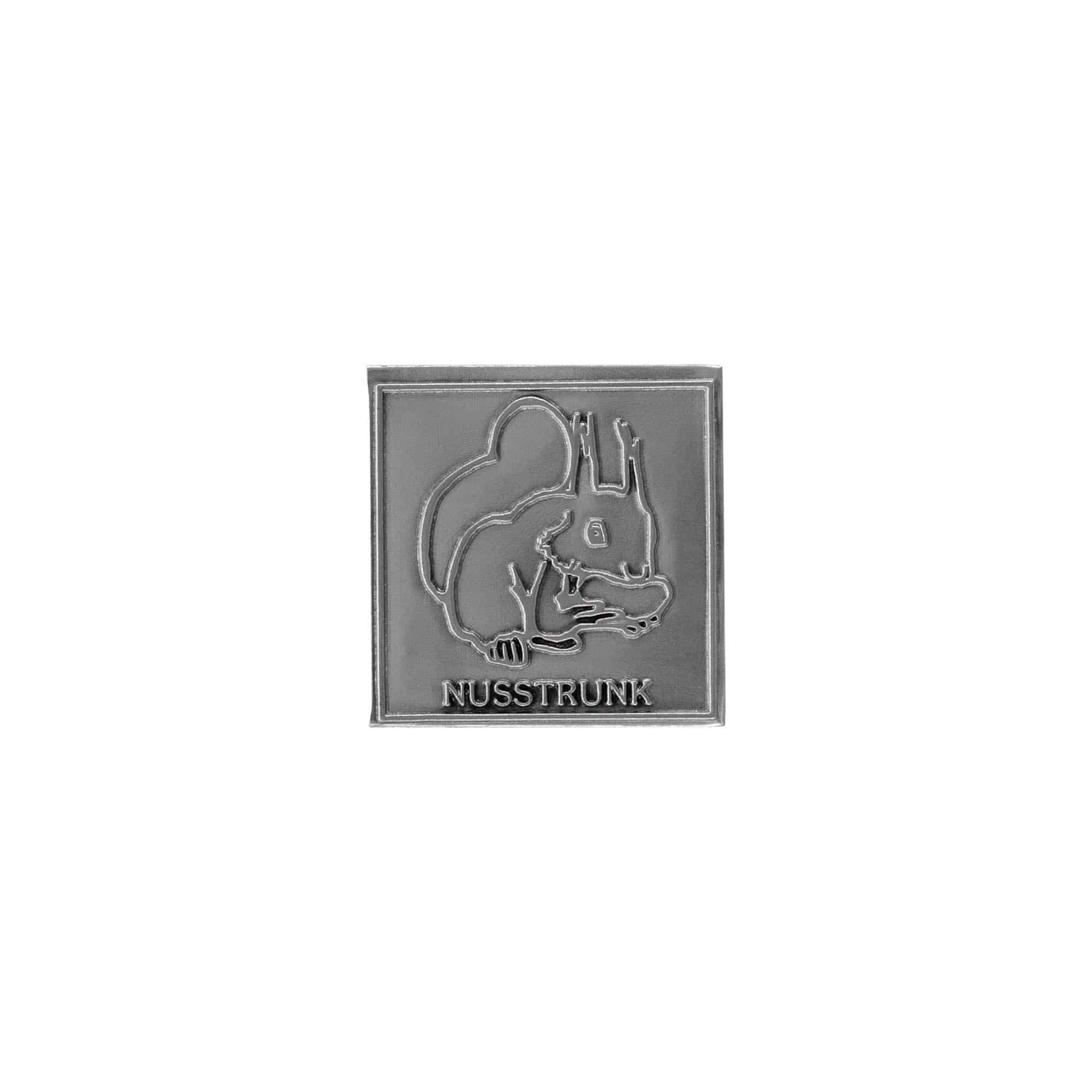 Etichetă de cositor „Nusstrunk”, pătrată, metal, argintiu